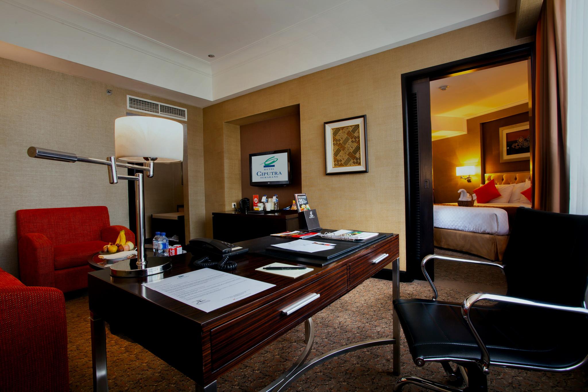 Hotel Ciputra Semarang Managed By Swiss-Belhotel International Exterior photo