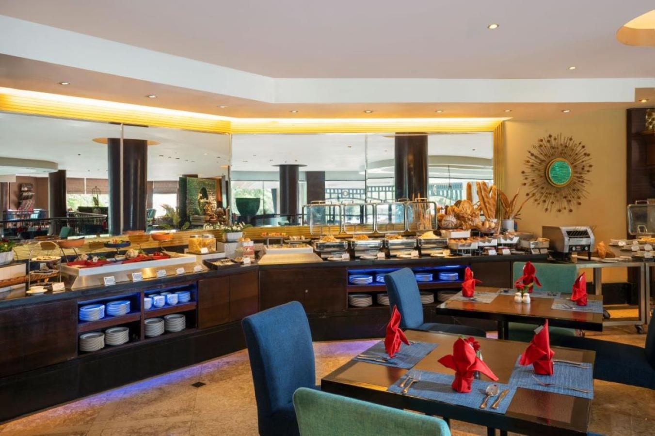 Hotel Ciputra Semarang Managed By Swiss-Belhotel International Exterior photo