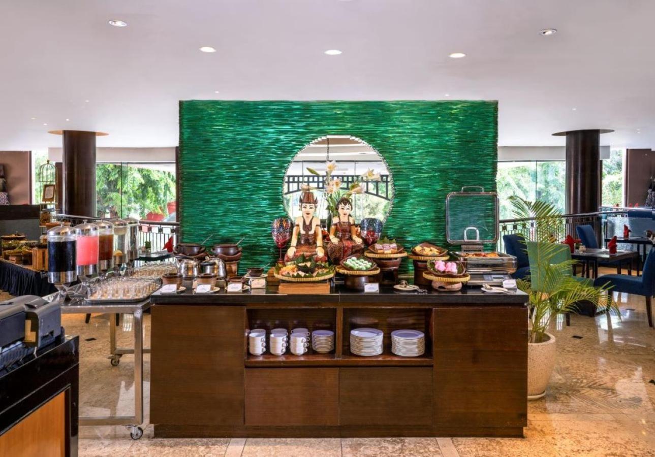 Hotel Ciputra Semarang Managed By Swiss-Belhotel International Exterior photo