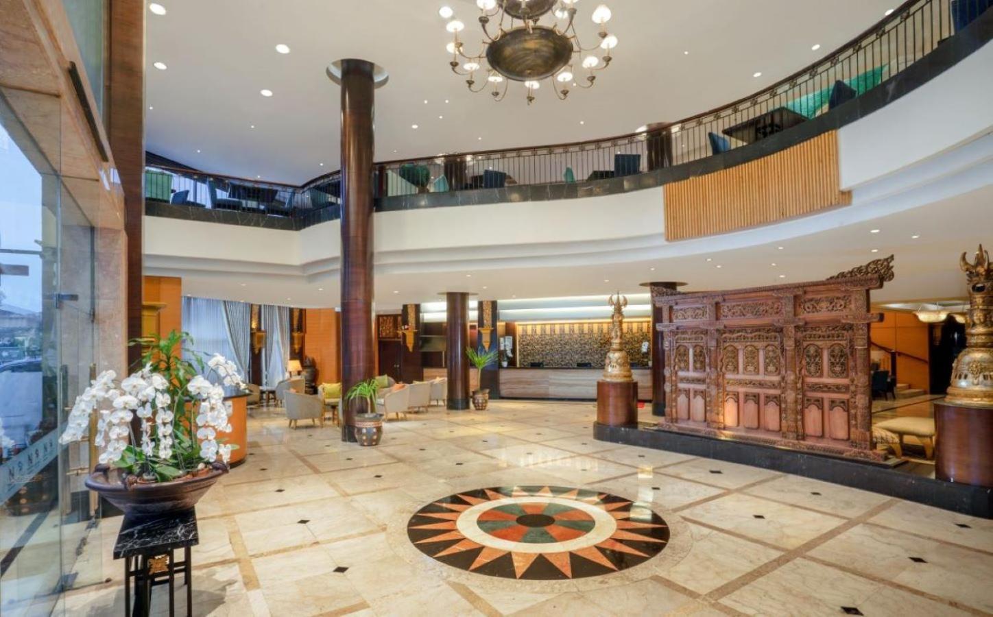Hotel Ciputra Semarang Managed By Swiss-Belhotel International Exterior photo