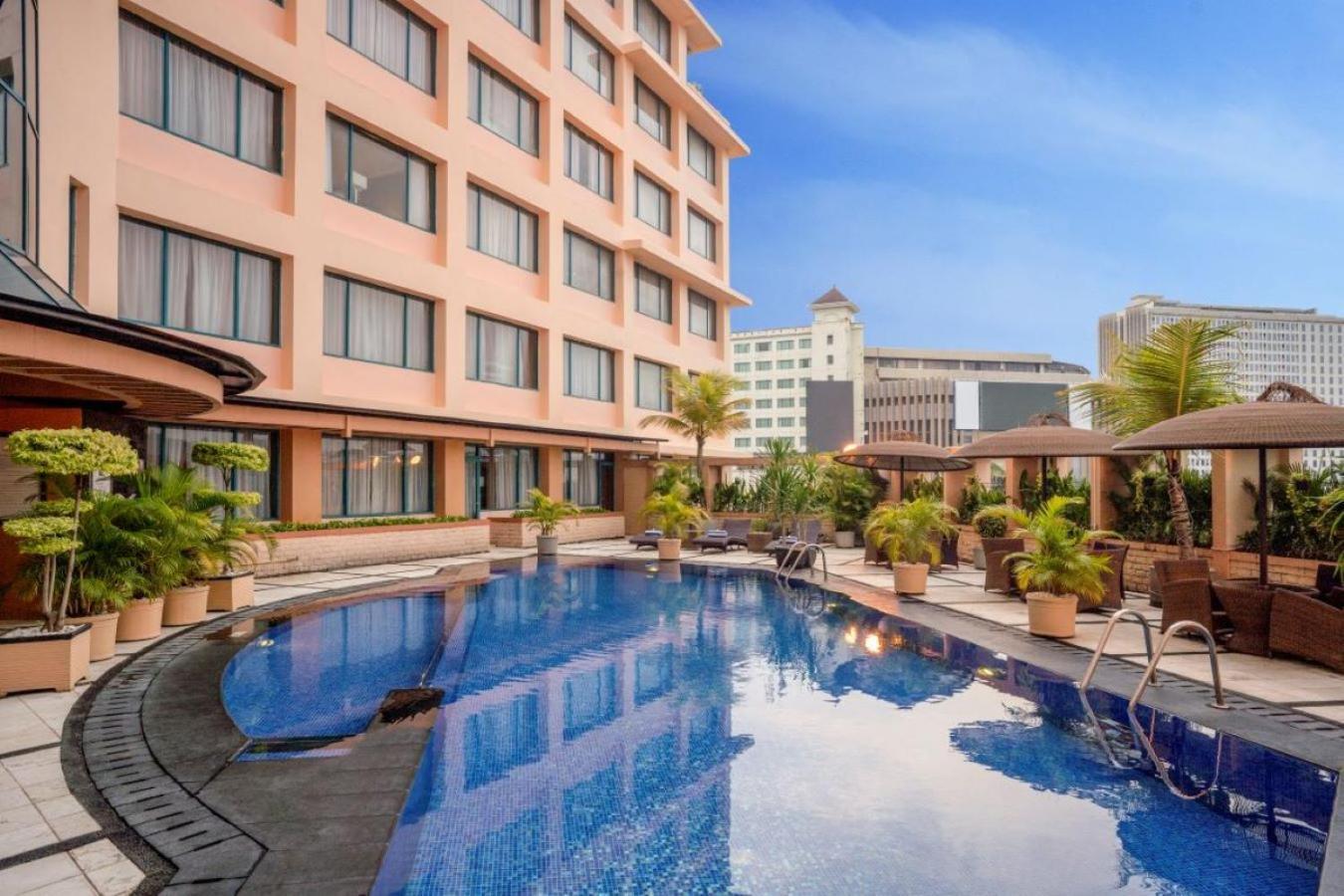 Hotel Ciputra Semarang Managed By Swiss-Belhotel International Exterior photo