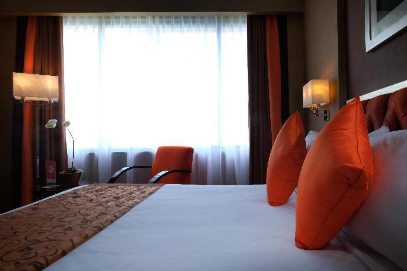 Hotel Ciputra Semarang Managed By Swiss-Belhotel International Room photo