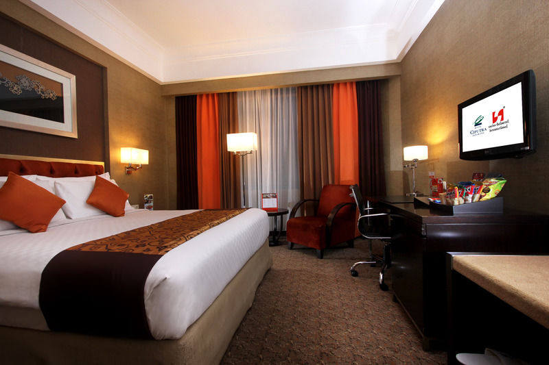 Hotel Ciputra Semarang Managed By Swiss-Belhotel International Exterior photo